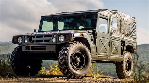 toyota mega cruiser vs hummer